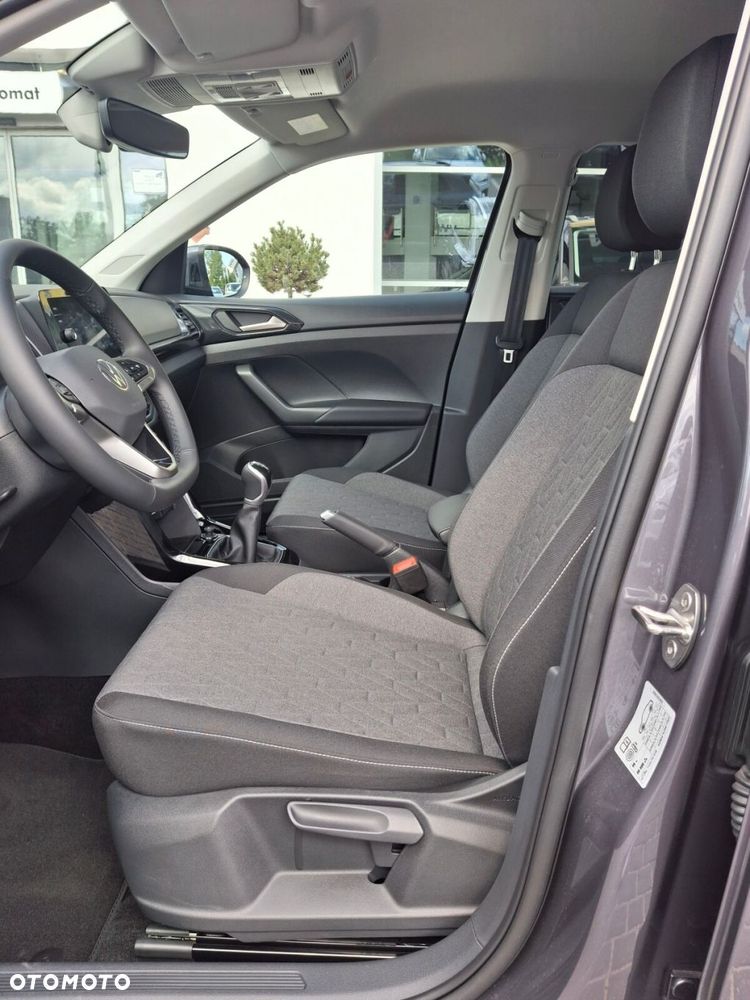 Volkswagen T-Cross - 13