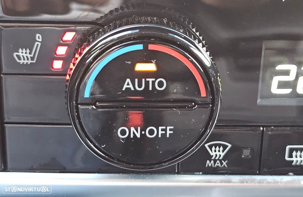 Nissan Qashqai 1.3 DIG-T N-Connecta LED - 29