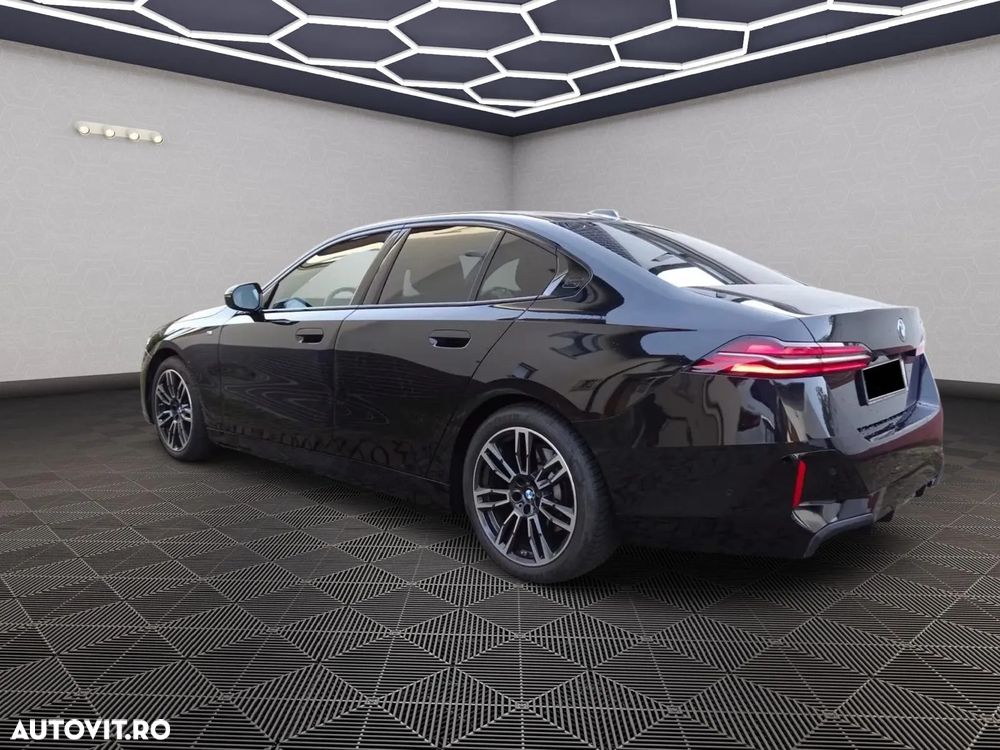 BMW Seria 5 520d AT MHEV - 3