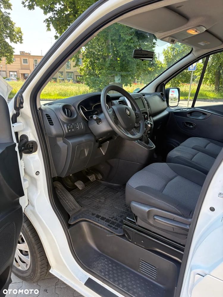 Renault Trafic - 2