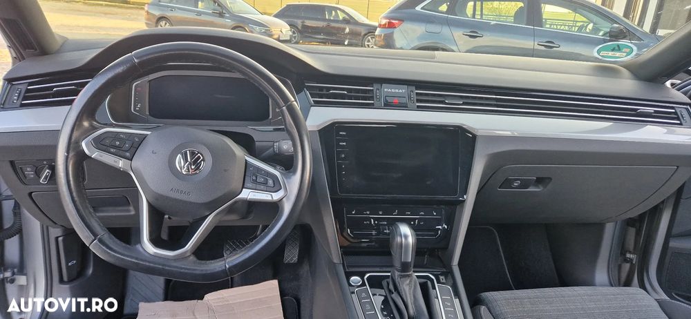 Volkswagen Passat - 21