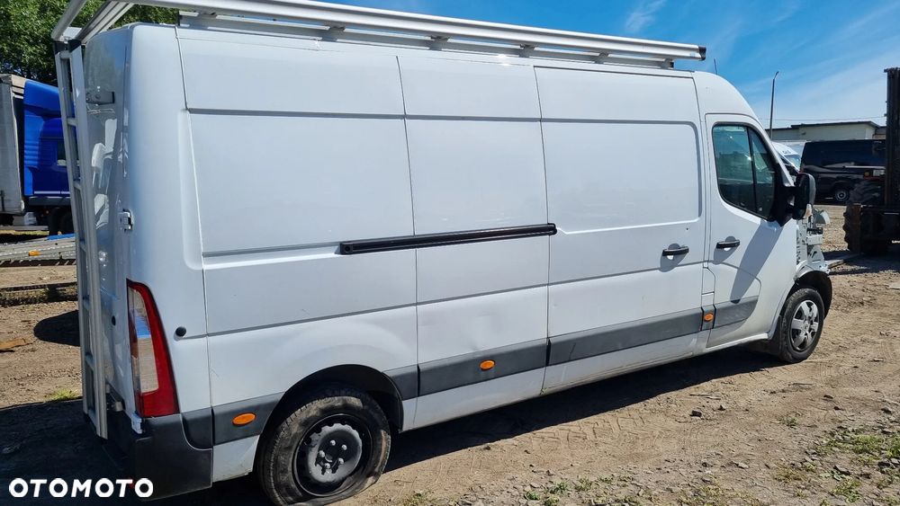 Nissan INTERSTAR - 5