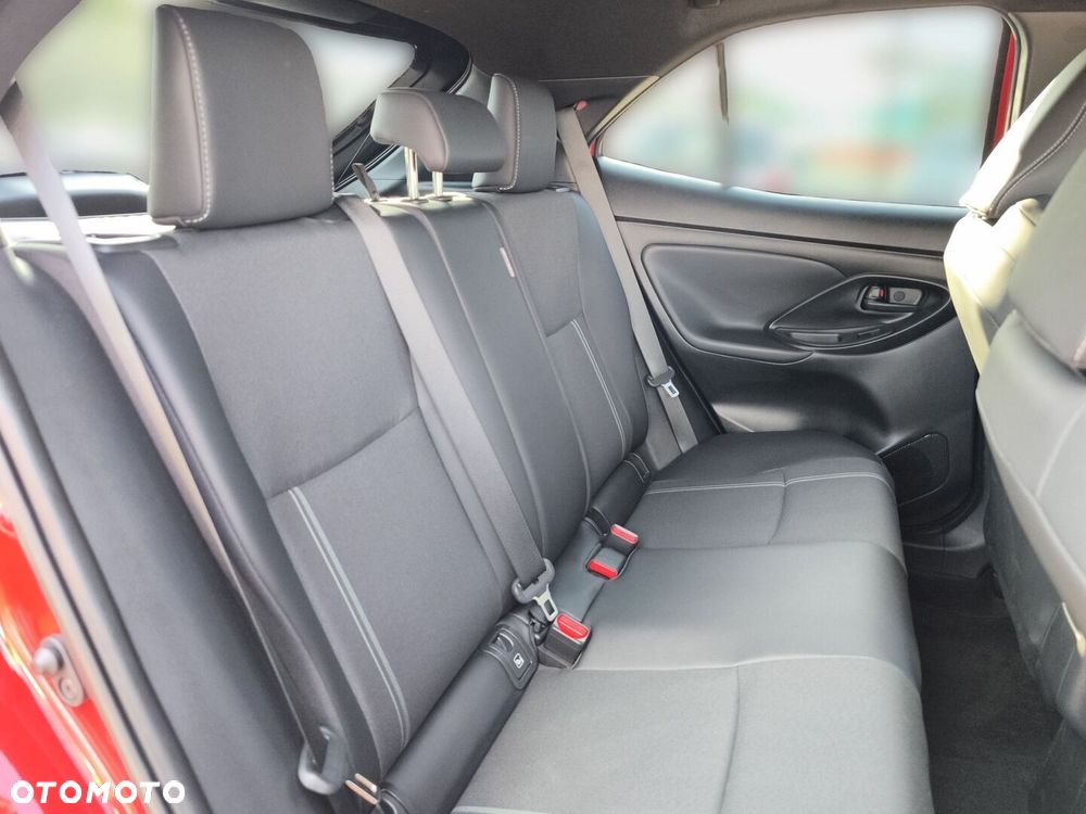 Toyota Yaris Cross Hybrid 1.5 Executive - 12
