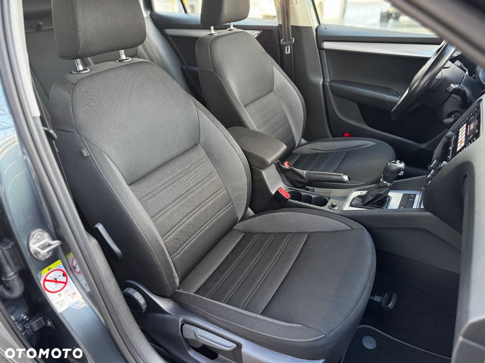 Skoda Octavia 2.0 TDI SCR Ambition DSG - 27