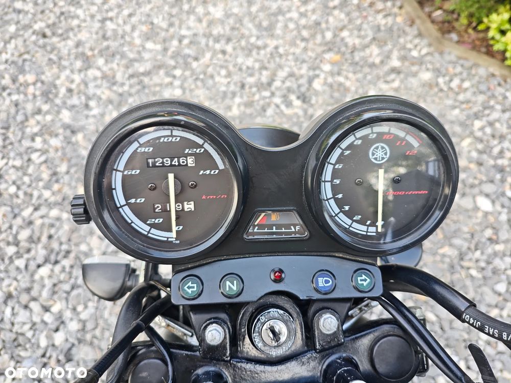Yamaha YBR - 9