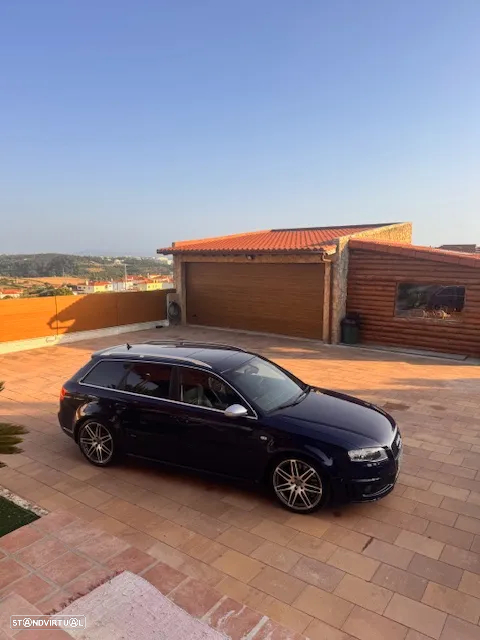 Audi RS4 Avant - 8
