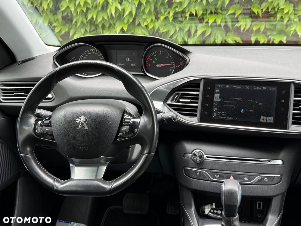 Peugeot 308 BlueHDi FAP 150 EAT6 Stop & Start Allure - 28