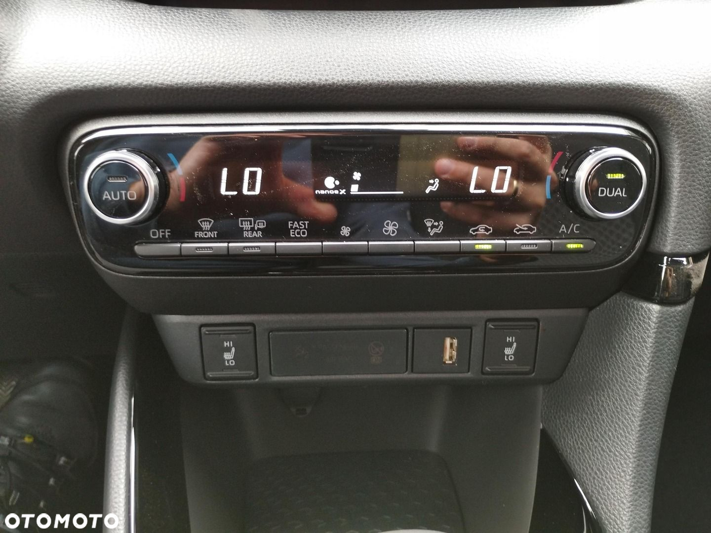 Toyota Yaris Hybrid 1.5 Selection Style - 23