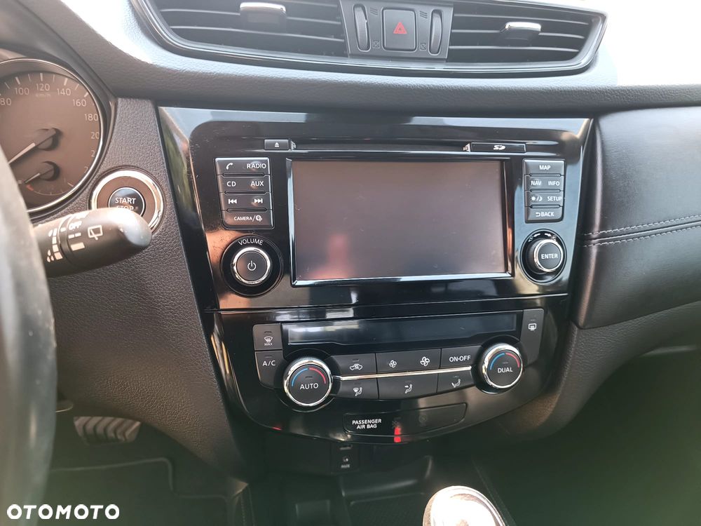 Nissan X-Trail 2.0 dCi Tekna 4WD Xtronic - 34