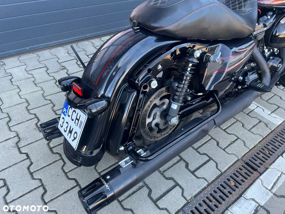 Harley-Davidson Touring Street Glide - 11