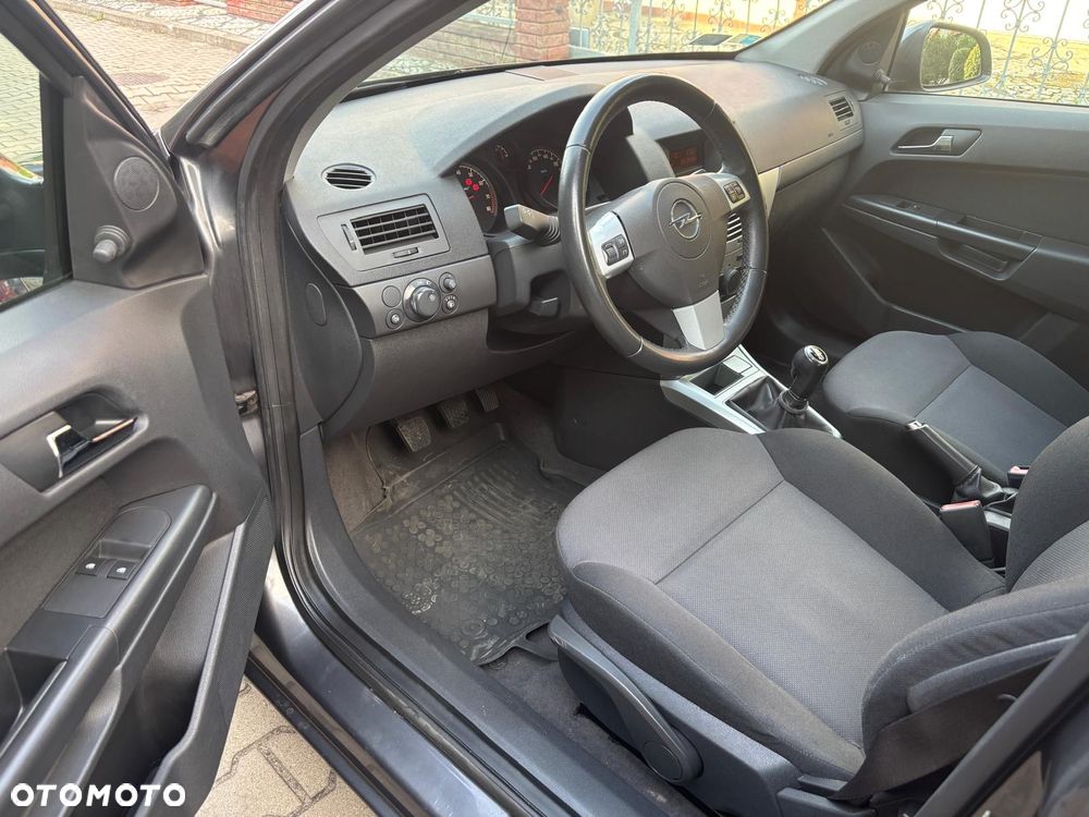 Opel Astra 1.6 - 10