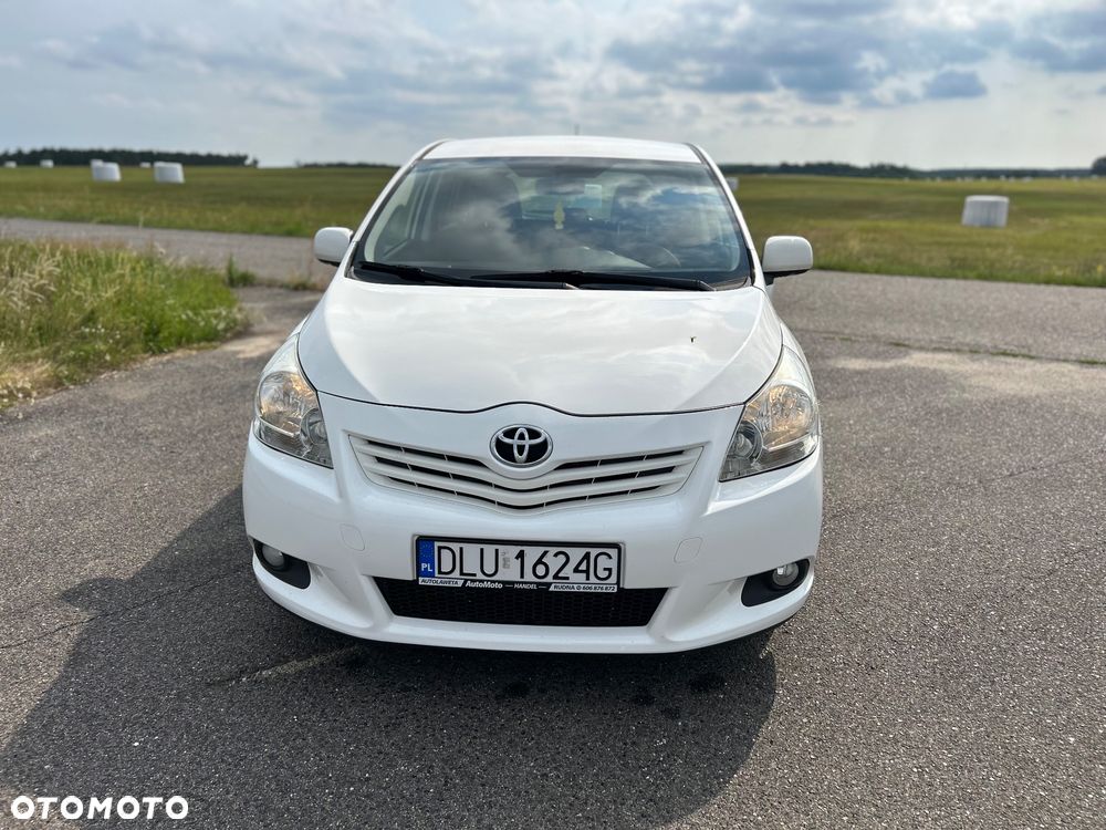 Toyota Verso 2.0 D-4D Sol plus 7os - 9
