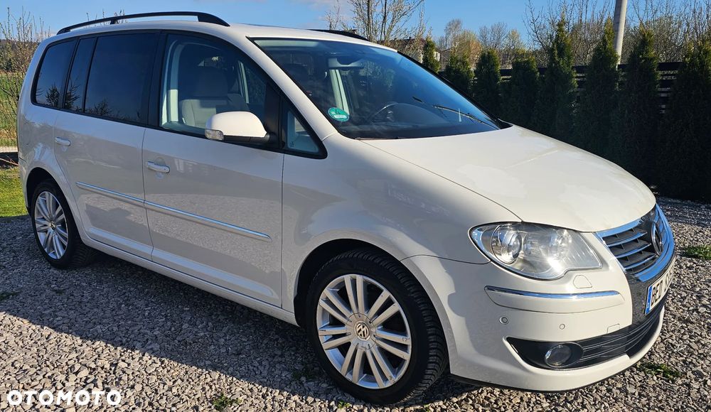 Volkswagen Touran - 8