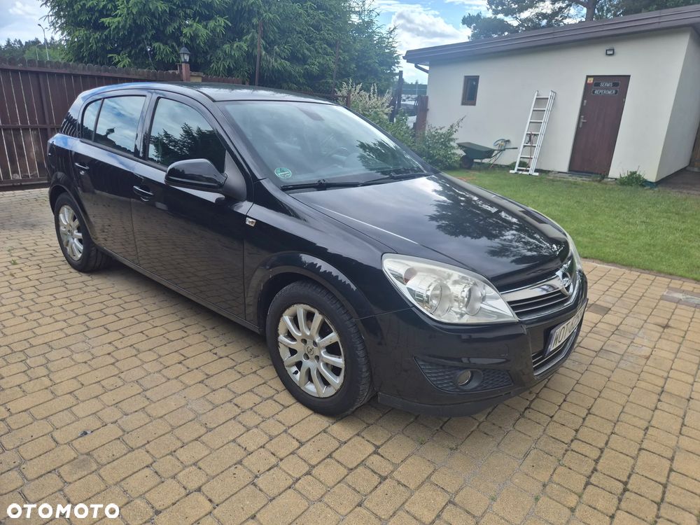 Opel Astra 1.4 - 8