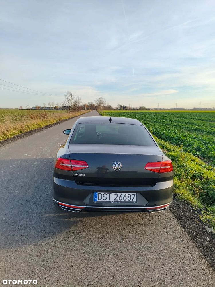 Volkswagen Passat 2.0 TDI BMT Highline DSG7 - 2