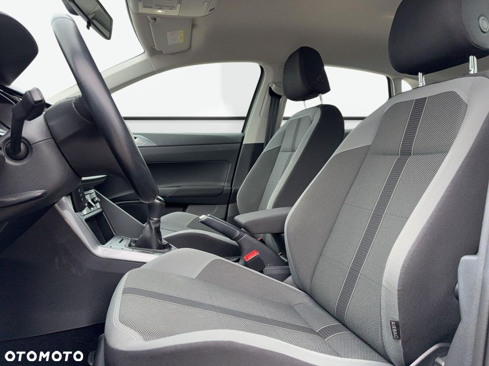Volkswagen Polo - 11