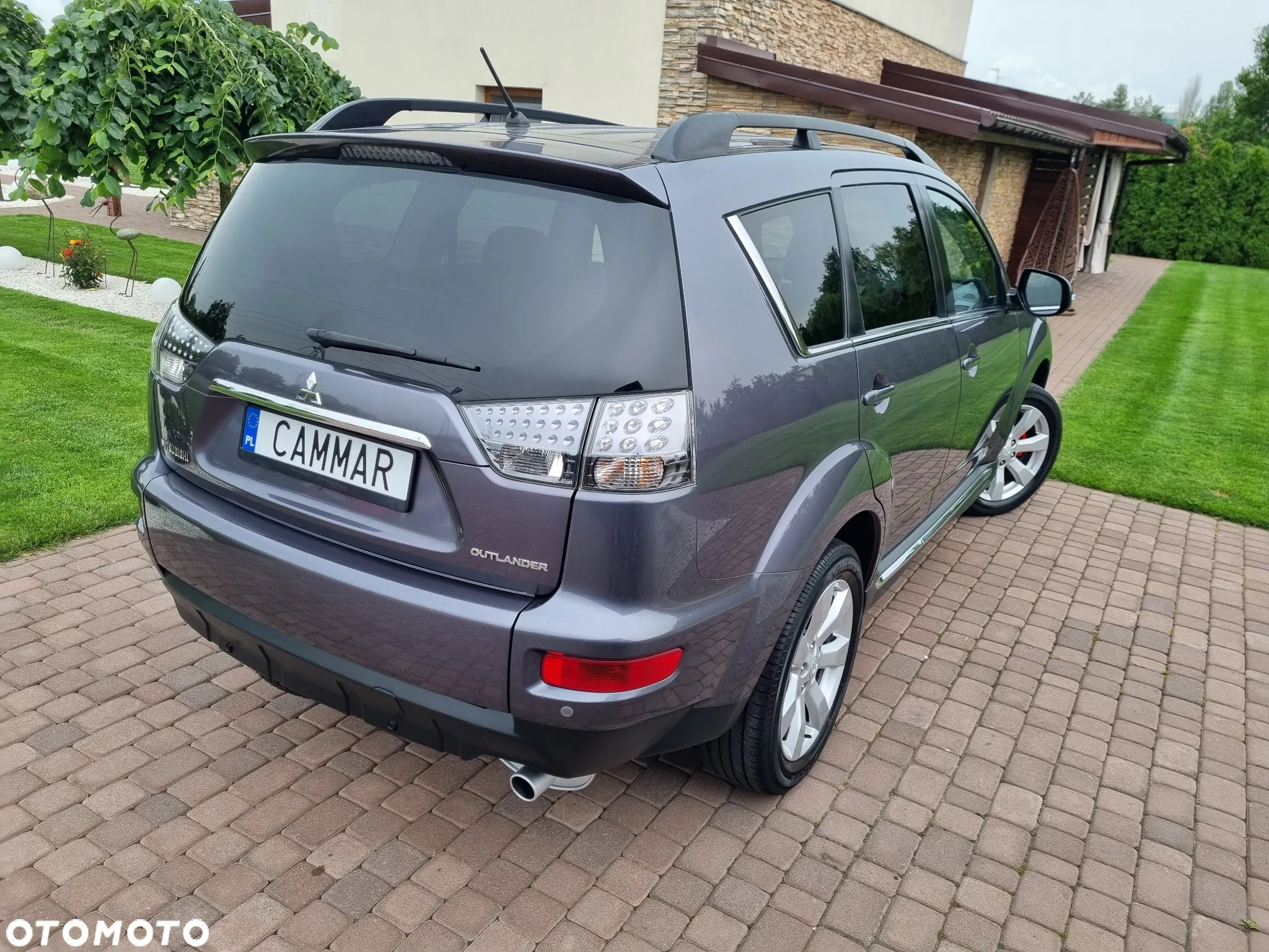 Mitsubishi Outlander - 23