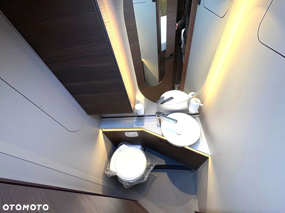 Adria Supersonic 780 SL - 21