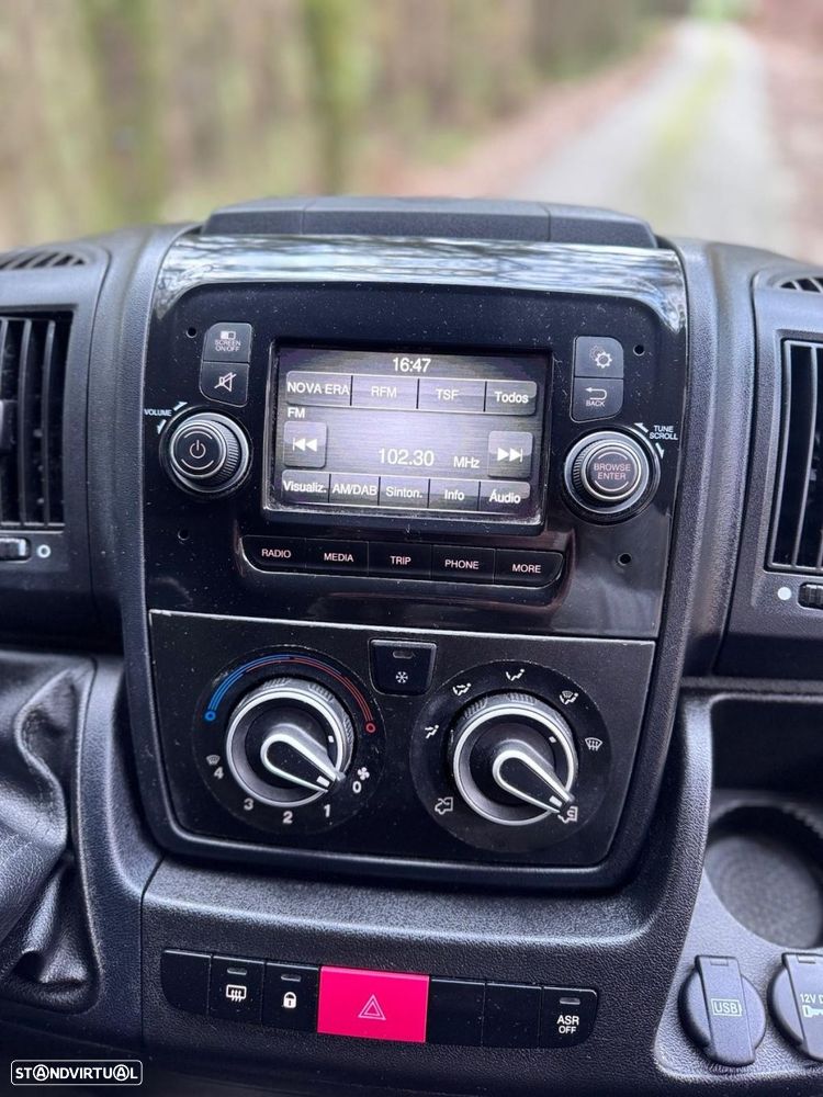 Peugeot Boxer 2.2 BlueHDi 435 L4H3 Premium - 16