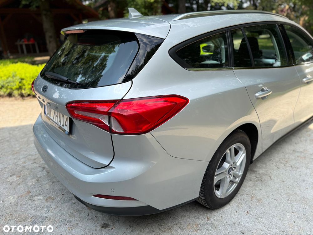 Ford Focus 1.0 EcoBoost Trend Edition - 6