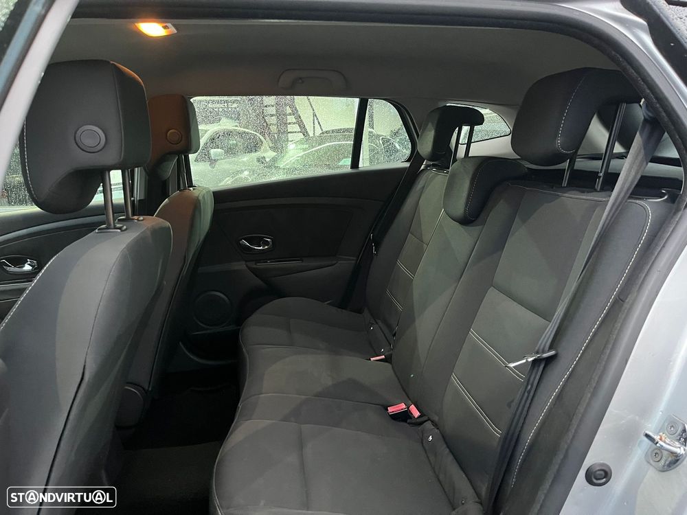 Renault Mégane Sport Tourer 1.5 dCi Confort - 12