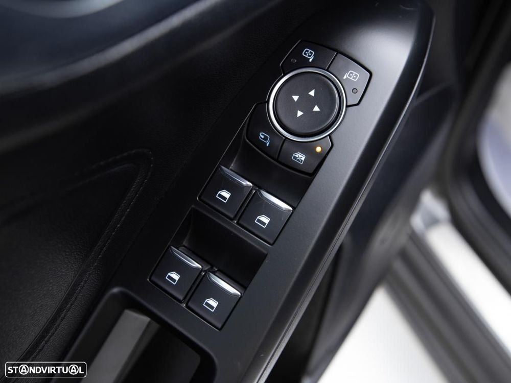 Ford Focus SW - 13