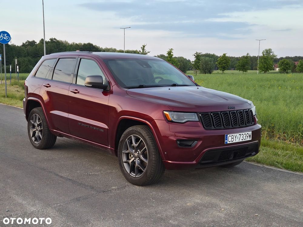 Jeep Grand Cherokee - 1