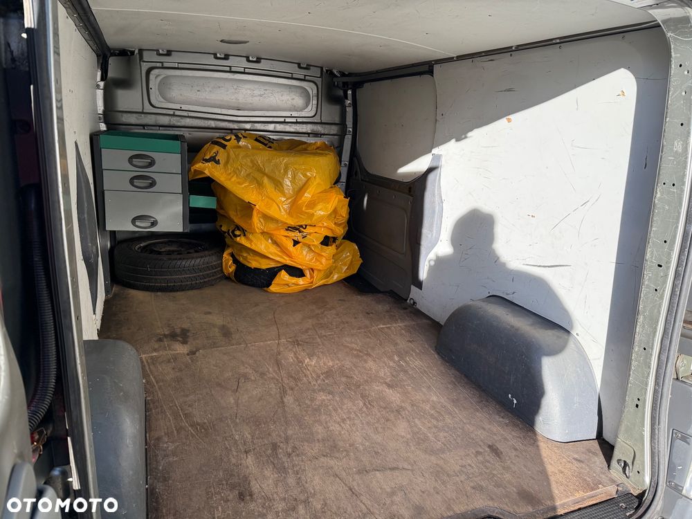Renault Trafic - 14