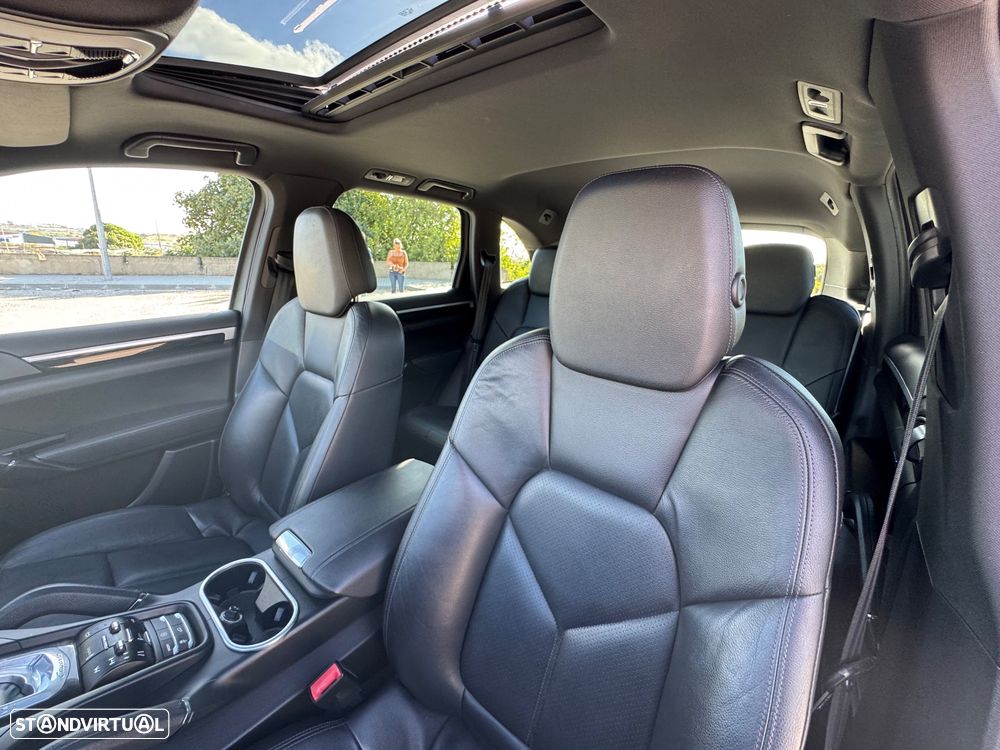 Porsche Cayenne II Platinum Edition - 7