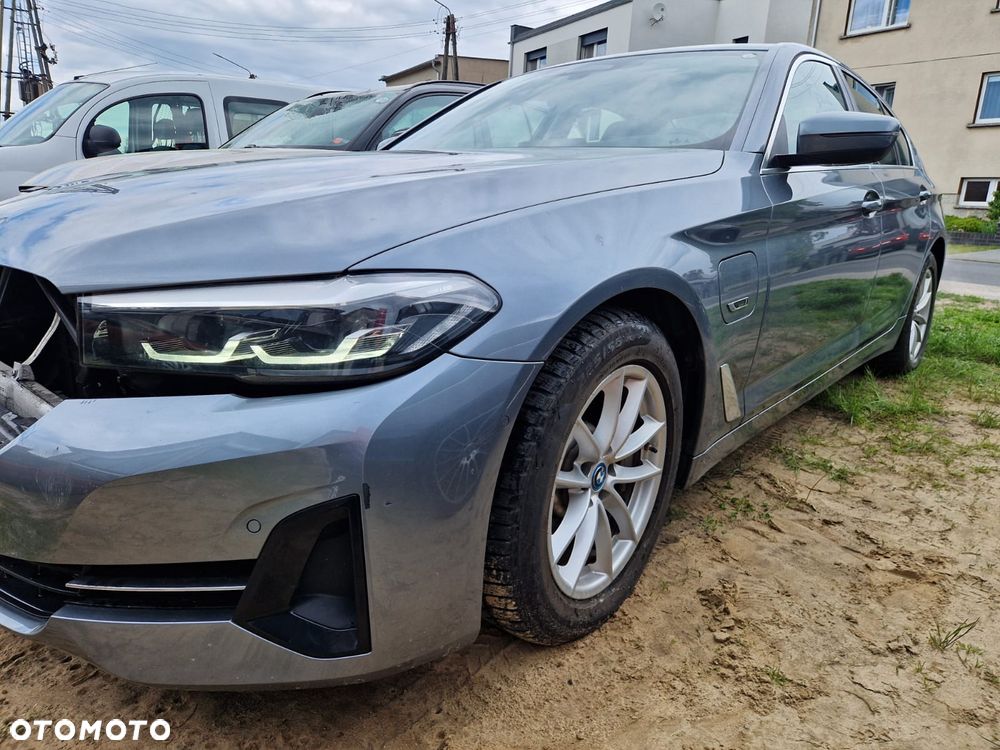 BMW Seria 5 530e iPerformance GPF - 9