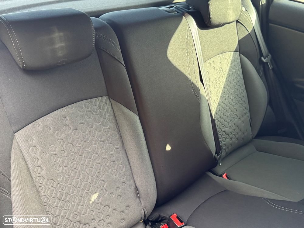 Alfa Romeo Giulietta 1.6 JTDm Veloce - 25