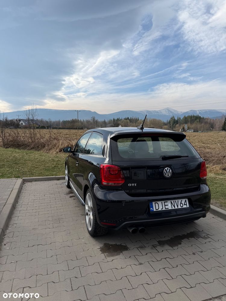 Volkswagen Polo 1.4 DSG GTI - 10