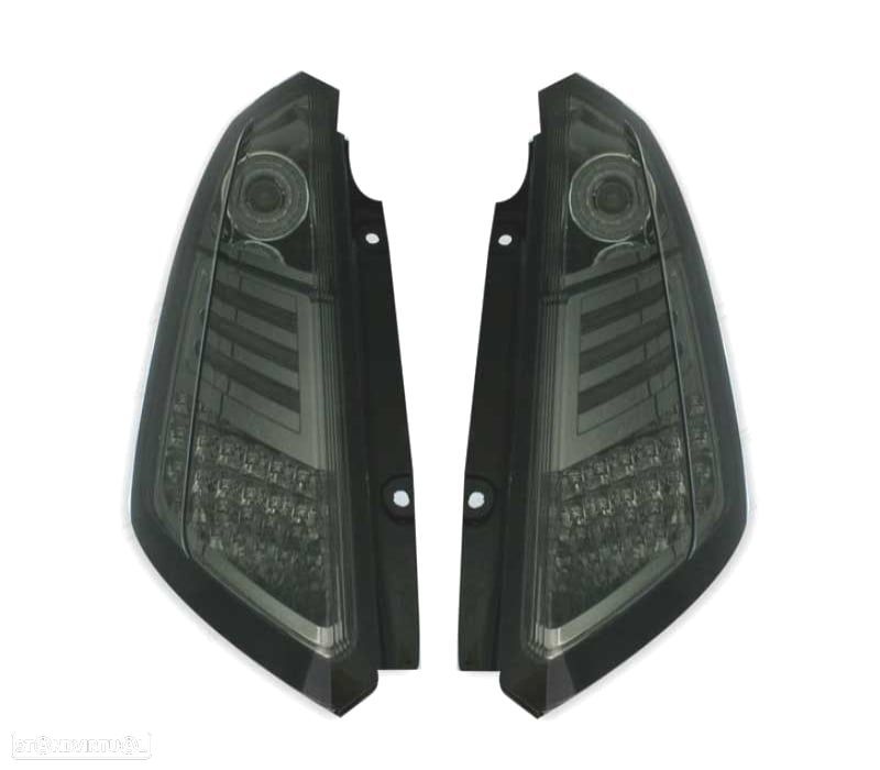 FAROLINS TRASEIROS FIAT GRANDE PUNTO 05-09 LED ESCURECIDOS - 1