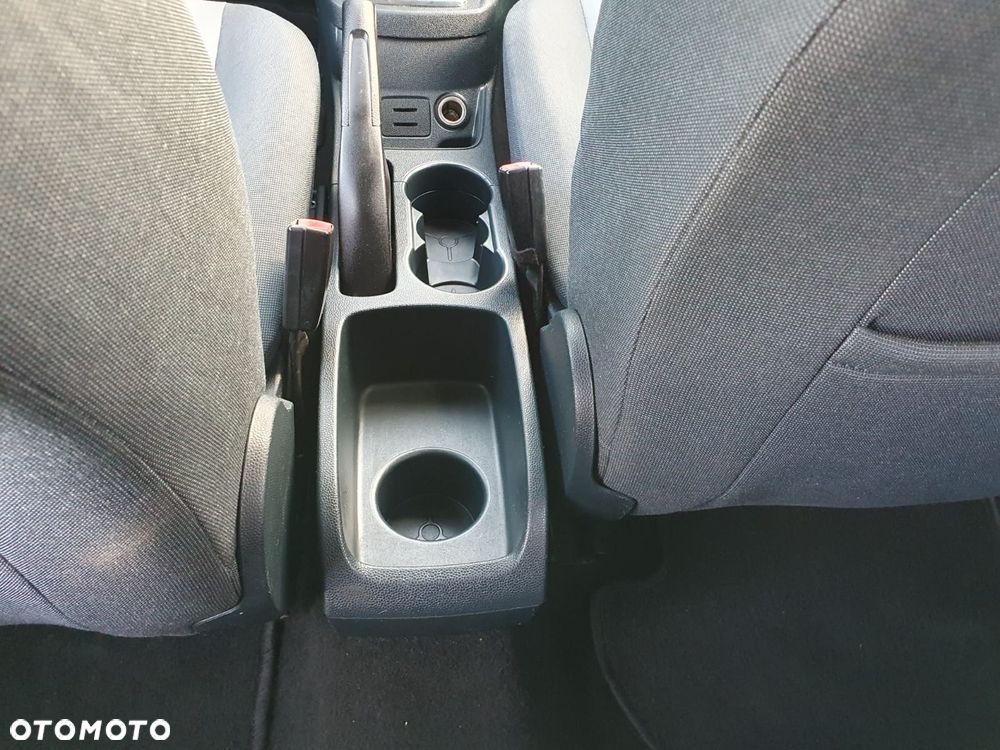 Ford Fiesta 1.25 Ambiente - 34