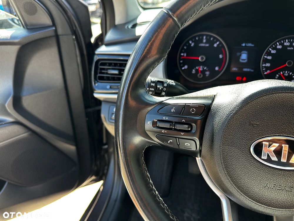 Kia Stonic - 10