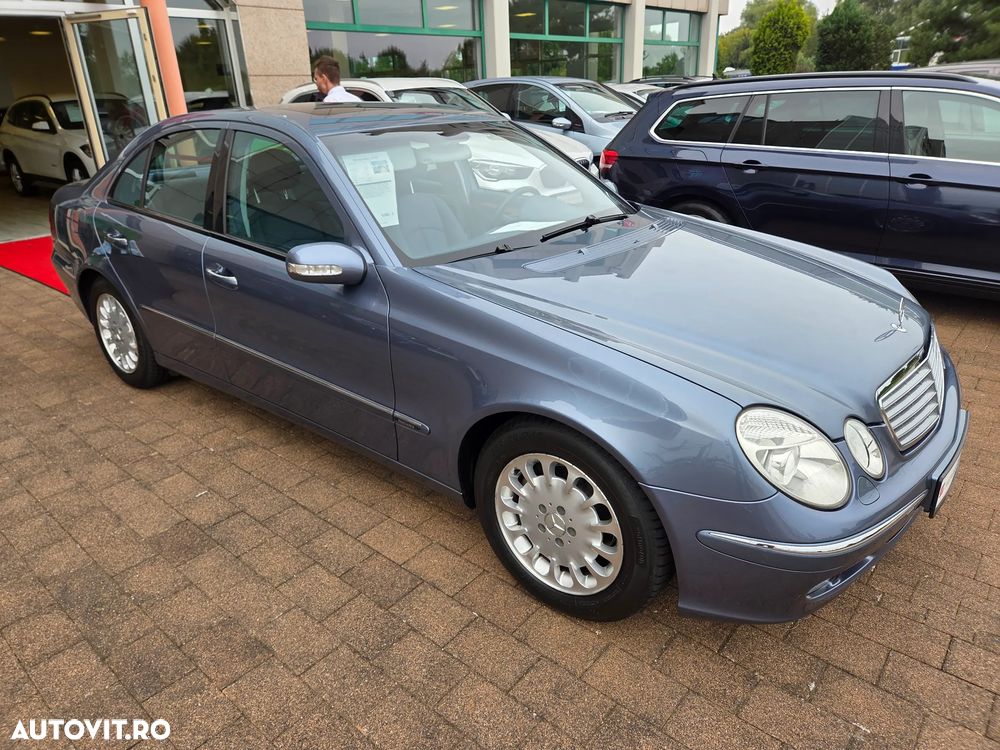 Mercedes-Benz E - 16