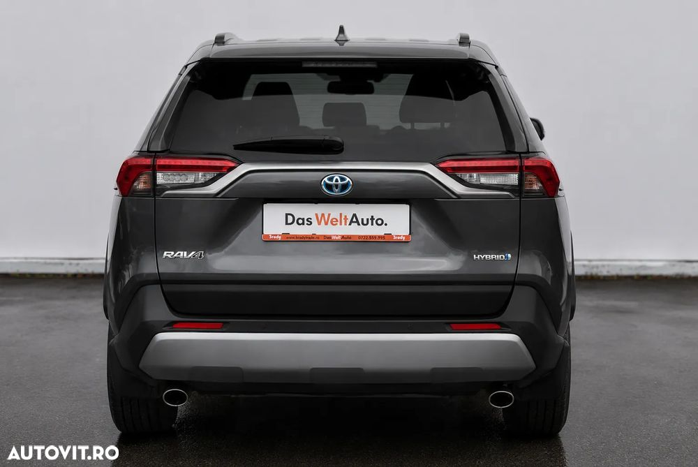 Toyota RAV4 - 6