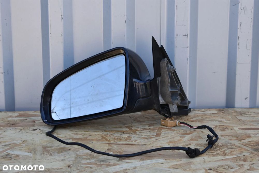 LUSTERKO LEWE AUDI A4 B6 LZ5L 5PIN - 1