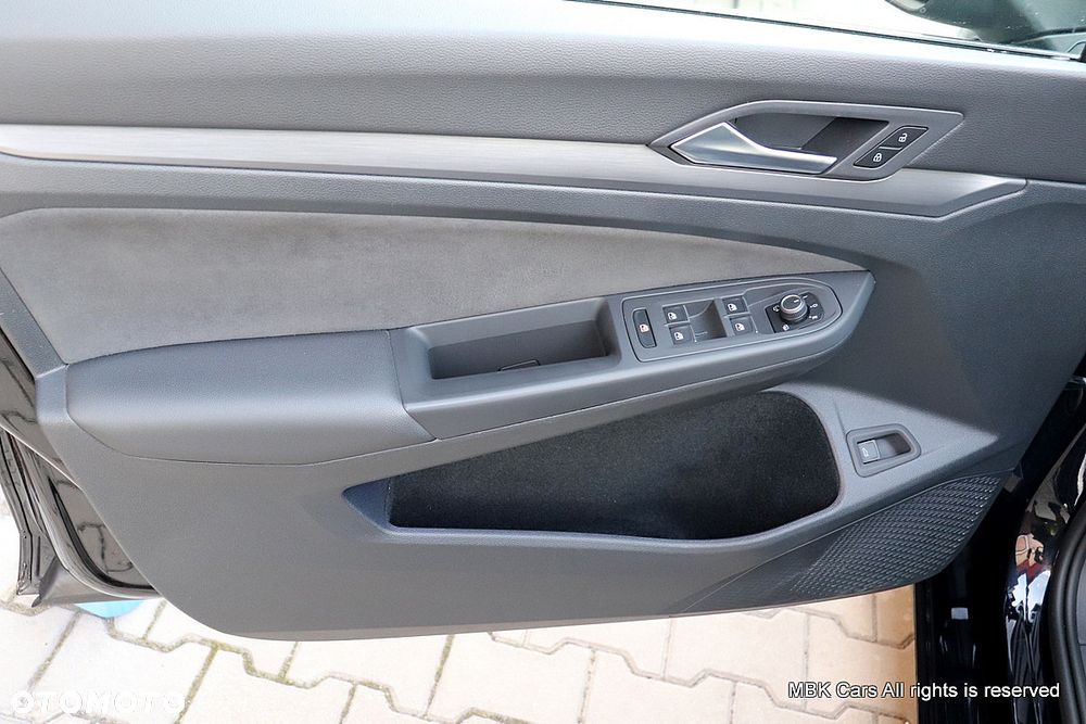 Volkswagen Golf Variant 2.0 TDI Style DSG - 25