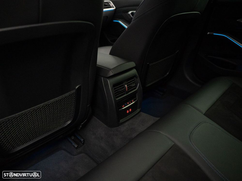 BMW 330 e Pack M Auto - 53