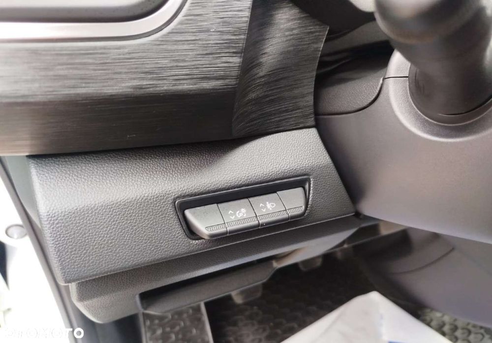 Renault Trafic - 13