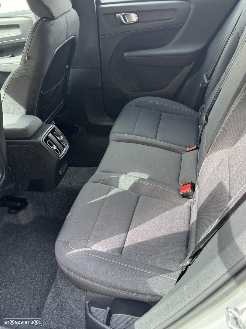 Volvo XC 40 Recharge Plus - 10