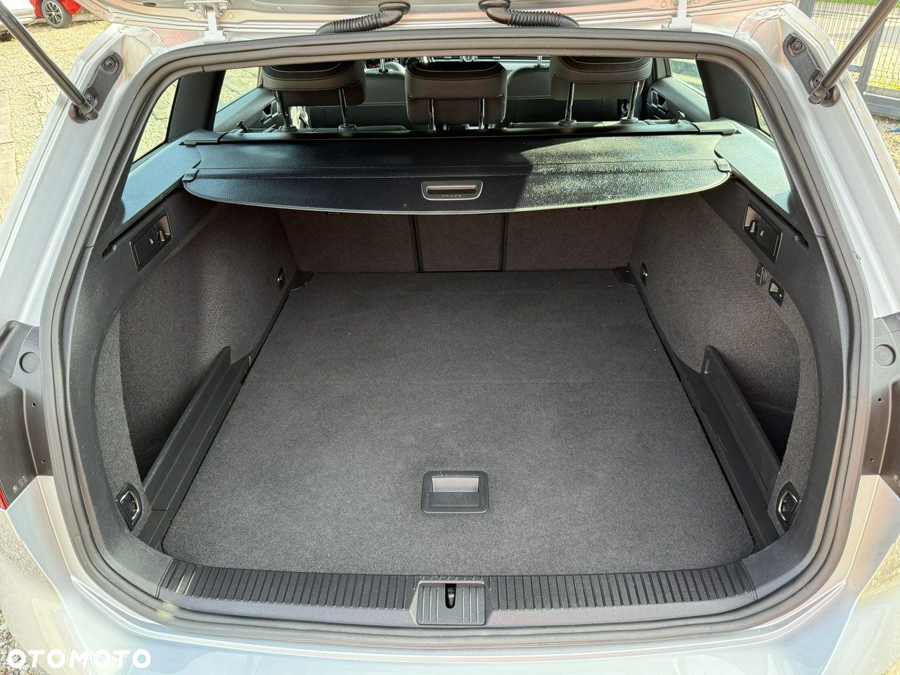 Volkswagen Passat - 9