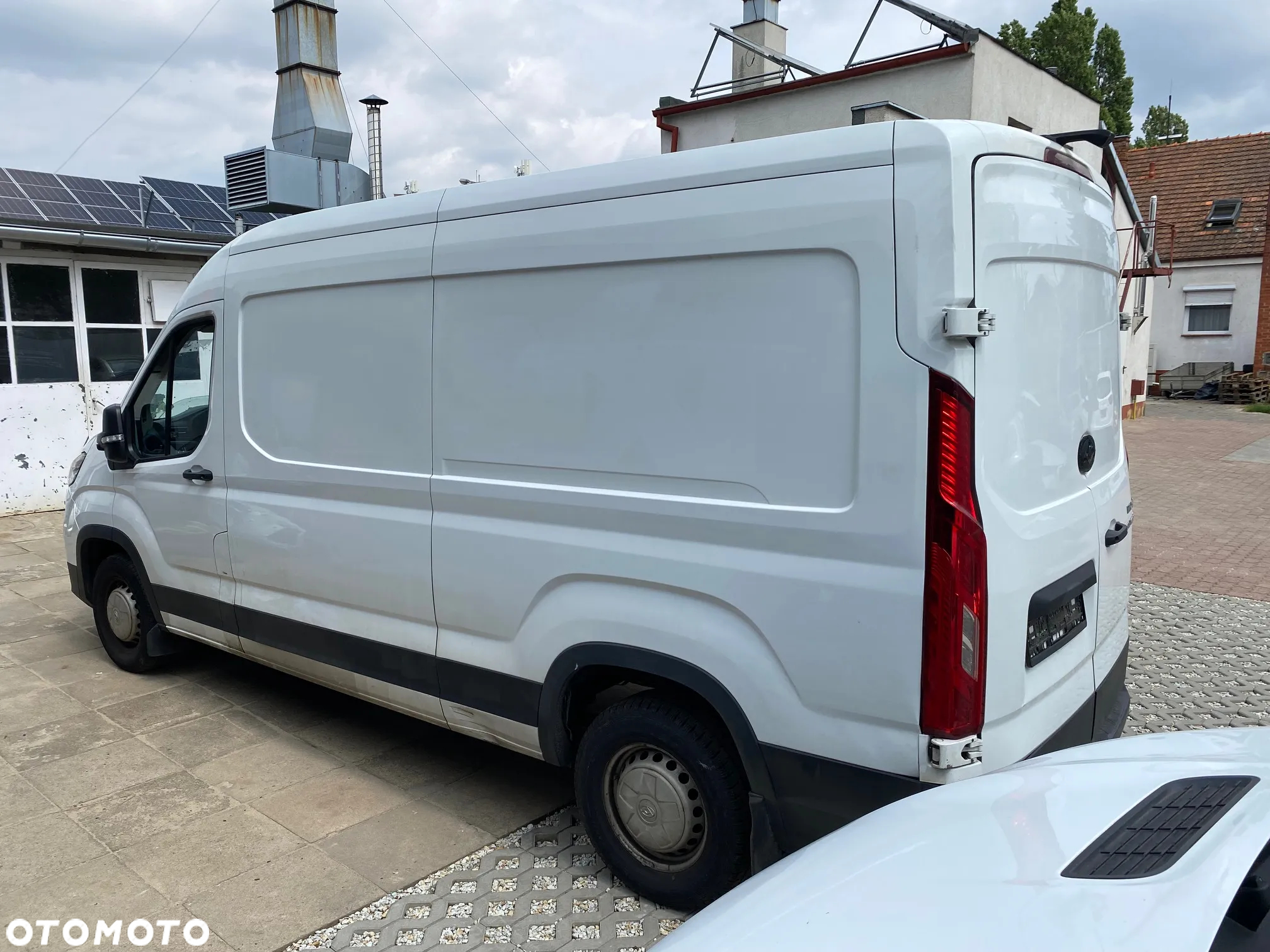 Maxus Deliver 9 - 6