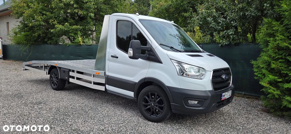 Ford Transit - 12