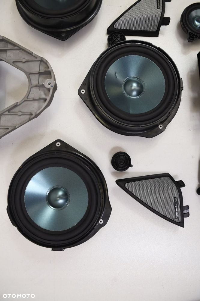 MERCEDES E KLASA W207 NAGŁOŚNIENIE HARMAN KARDON - 14