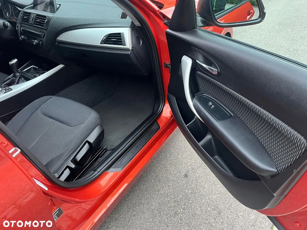 BMW Seria 1 116d - 14