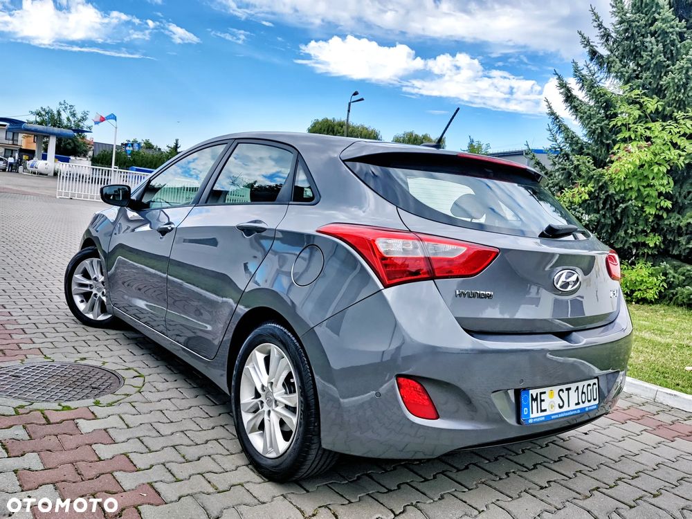 Hyundai i30 - 24
