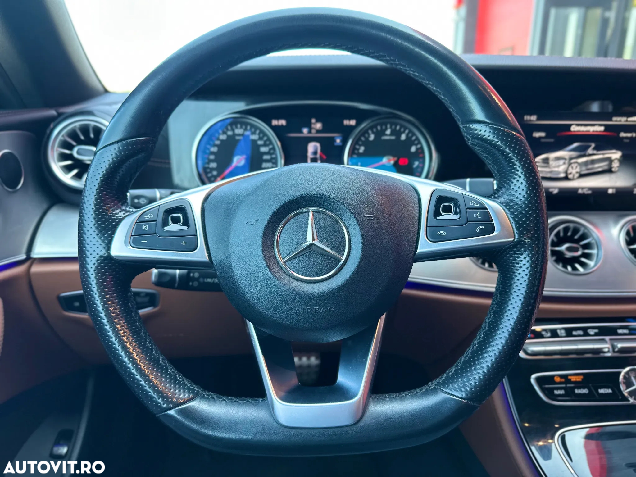 Mercedes-Benz E - 23