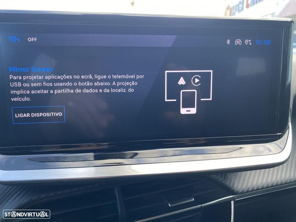 Peugeot e-2008 54 kWh Allure - 13